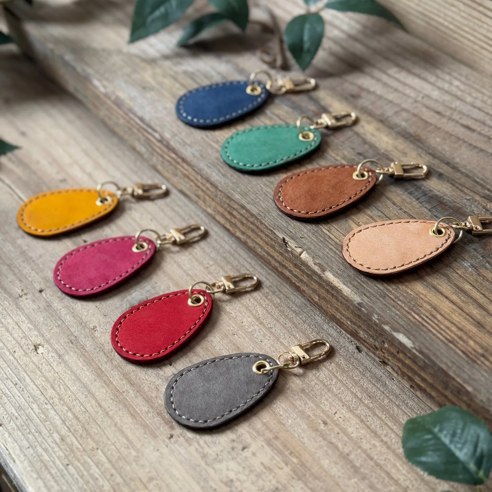 色とりどりの革のNFCチャームSmart Leather Charm