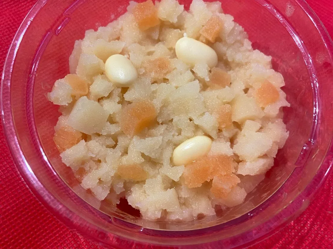 刻んだスライムに大豆のパーツを混ぜた、しもつかれスライム